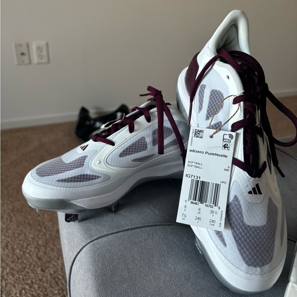 NWT Adidas Women’s Adizero Purehustle 3 Elite Softball Cleats | Sports - Picture 2 of 7